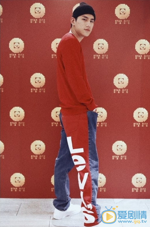 朱軒洋红色图片 朱軒洋高清写真_朱軒洋高清剧照