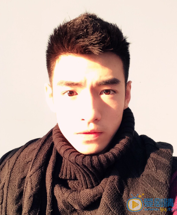 黄继栋生活照 黄继栋高清写真_黄继栋高清剧照