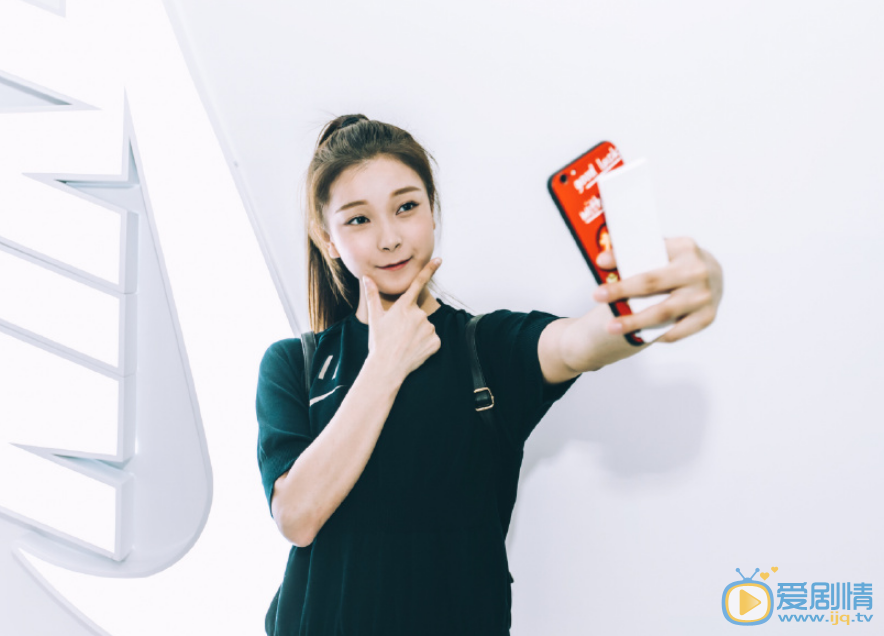 陈语嫣个人资料简介 陈语嫣演艺经历  陈语嫣自拍生活照