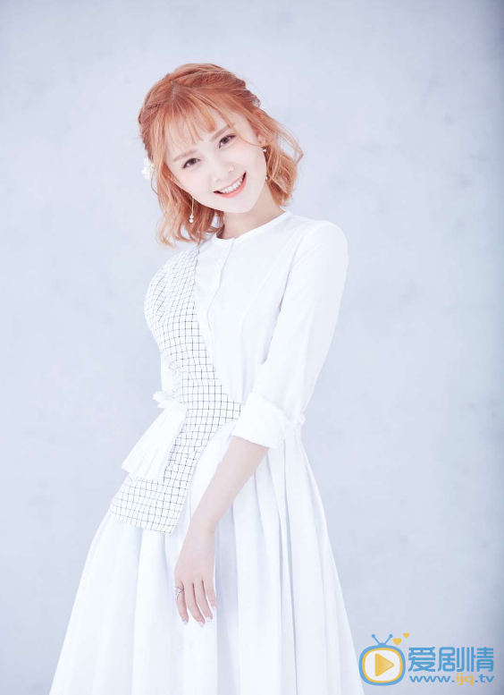勾雪莹写真