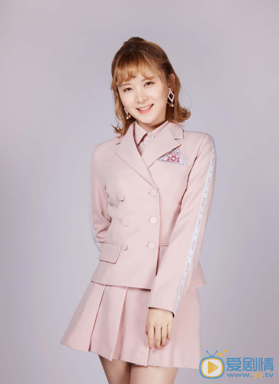 勾雪莹个人资料简介 勾雪莹演艺经历 勾雪莹写真图片