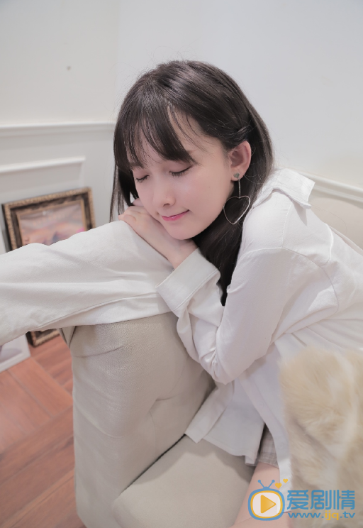 勾雪莹图片