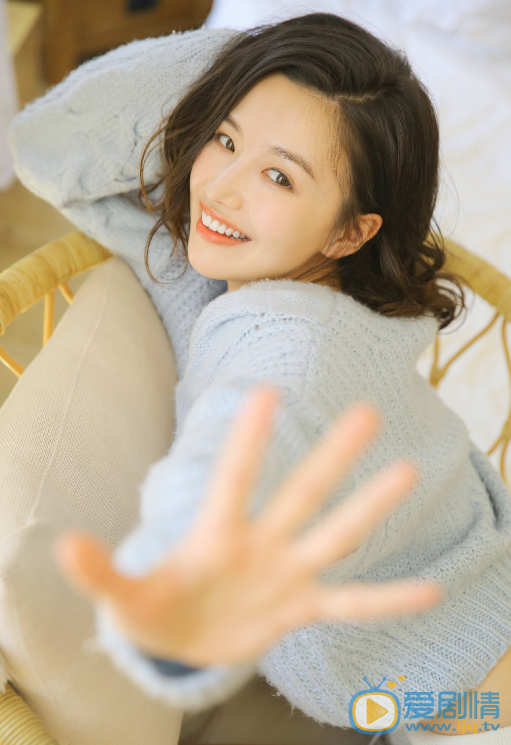 菊麟慵懒写真