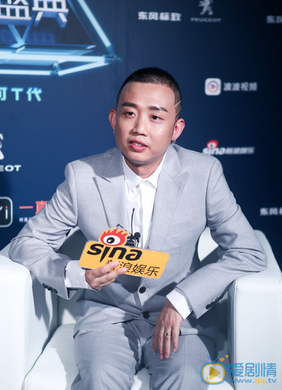 周延活动舞台照 周延高清写真_周延高清剧照