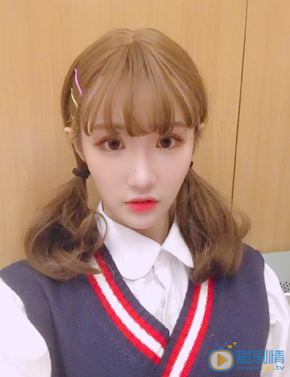 李天韵自拍照 李天韵高清写真_李天韵高清剧照