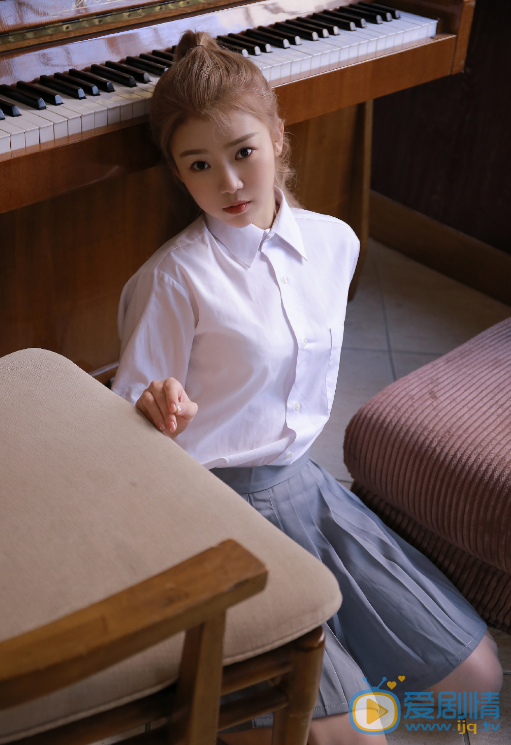 林君怡慵懒写真照 林君怡高清写真_林君怡高清剧照