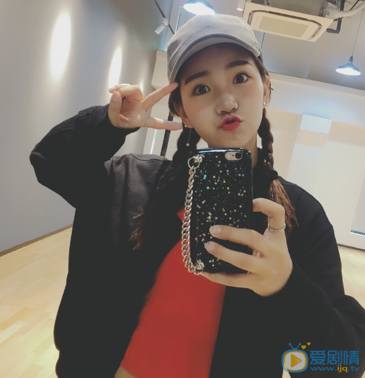 刘佳莹自拍照 刘佳莹高清写真_刘佳莹高清剧照