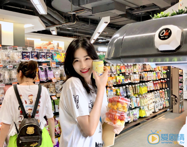 刘尼夷游玩照 刘尼夷高清写真_刘尼夷高清剧照