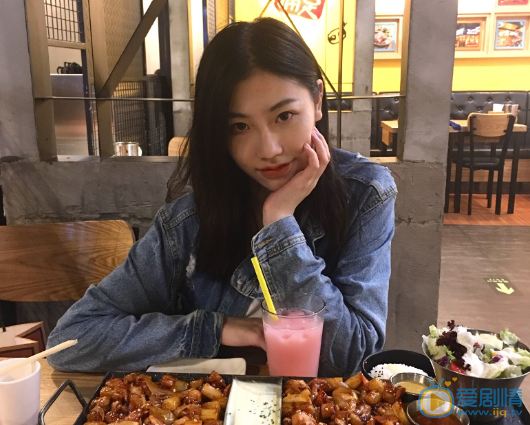 刘尼夷游玩照 刘尼夷高清写真_刘尼夷高清剧照
