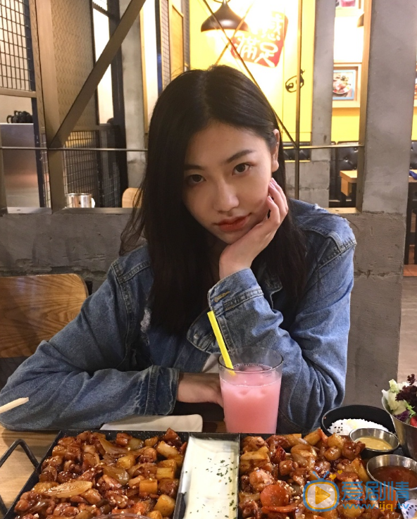 刘尼夷游玩照 刘尼夷高清写真_刘尼夷高清剧照