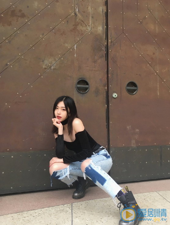 刘尼夷游玩照 刘尼夷高清写真_刘尼夷高清剧照