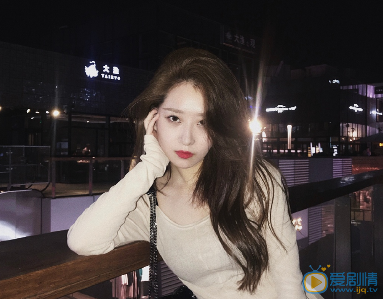 邵夏生活照图片 邵夏高清写真_邵夏高清剧照