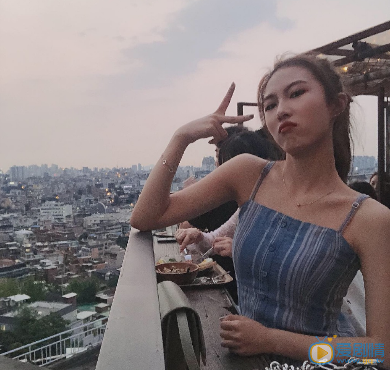 颜可欣高清写真_颜可欣高清剧照