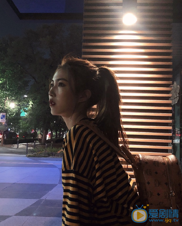 颜可欣高清写真_颜可欣高清剧照