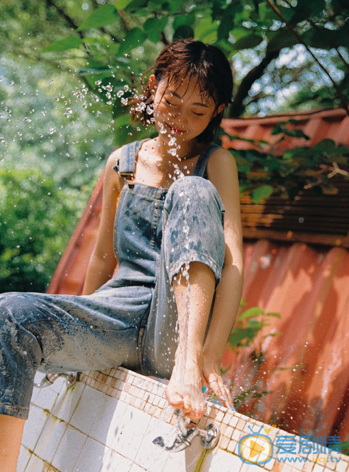 杨晗高清写真 杨晗高清写真_杨晗高清剧照
