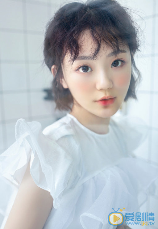 杨晗甜美写真 杨晗高清写真_杨晗高清剧照