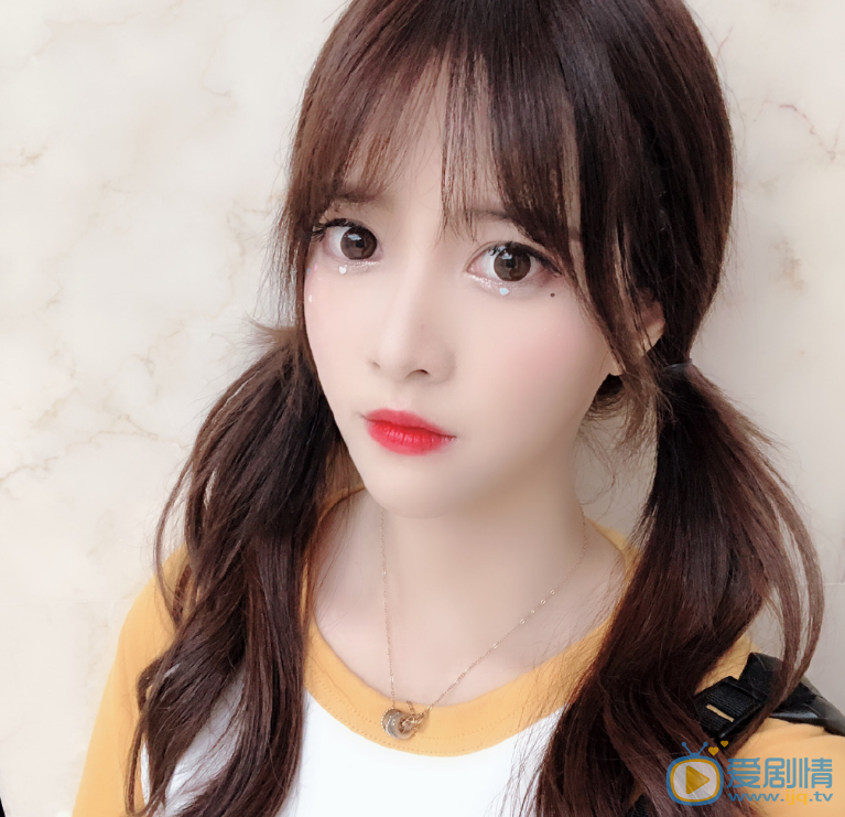 杨美琪自拍照 杨美琪高清写真_杨美琪高清剧照