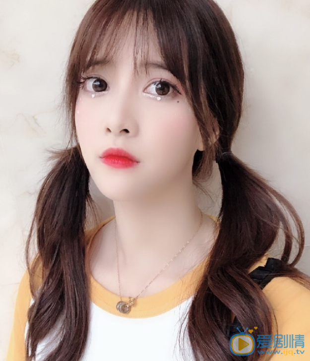 杨美琪自拍照 杨美琪高清写真_杨美琪高清剧照