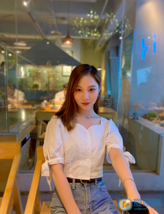 杨蕊菡商场图片 杨蕊菡高清写真_杨蕊菡高清剧照
