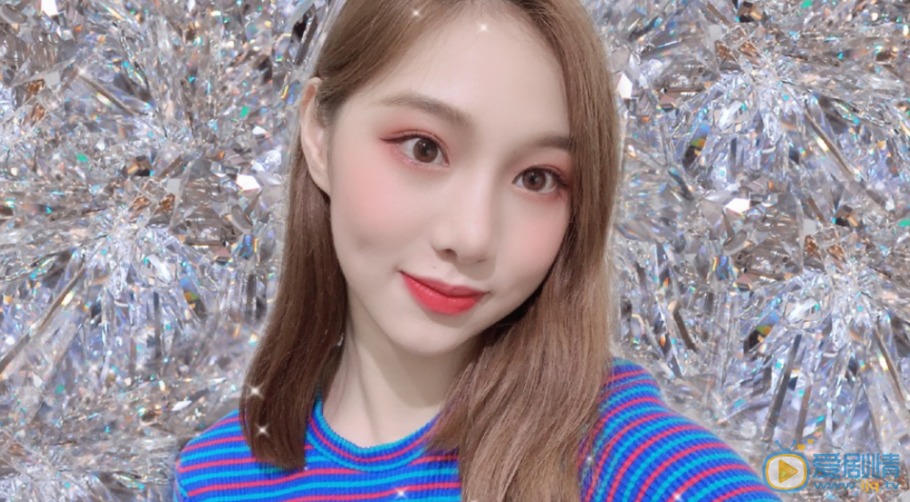 杨蕊菡自拍照 杨蕊菡高清写真_杨蕊菡高清剧照