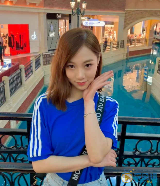 杨蕊菡商场图片 杨蕊菡高清写真_杨蕊菡高清剧照