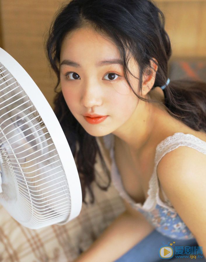尹蕊高清甜美写真 尹蕊高清写真_尹蕊高清剧照