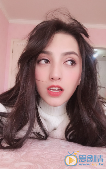 热依娜个性写真 热依娜高清写真_热依娜高清剧照