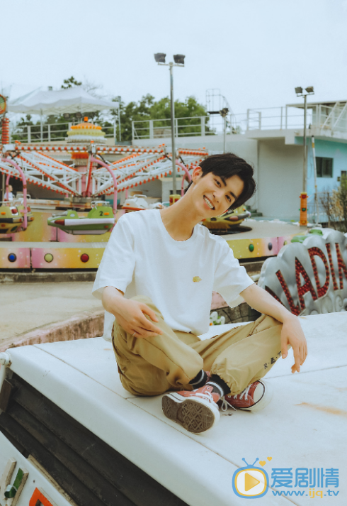 杨淘文艺写真 杨淘高清写真_杨淘高清剧照