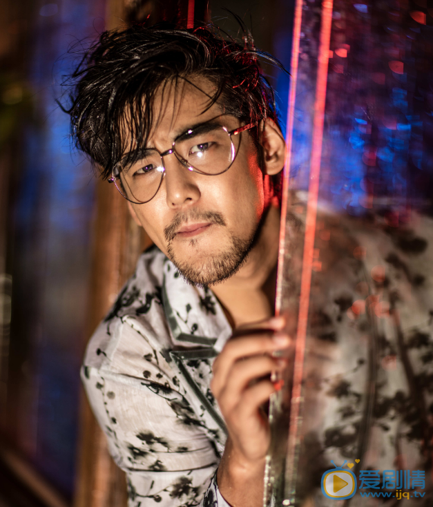 刘显达酷酷写真 刘显达高清写真_刘显达高清剧照