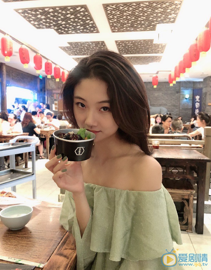 王姝允日常生活图片集 王姝允高清写真_王姝允高清剧照