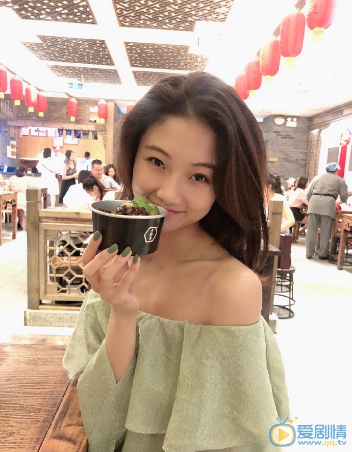 王姝允日常生活图片集 王姝允高清写真_王姝允高清剧照