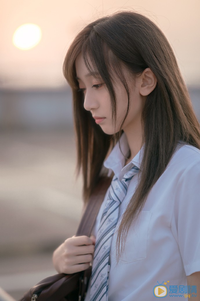 赵佳蕊唯美写着图片 赵佳蕊高清写真_赵佳蕊高清剧照