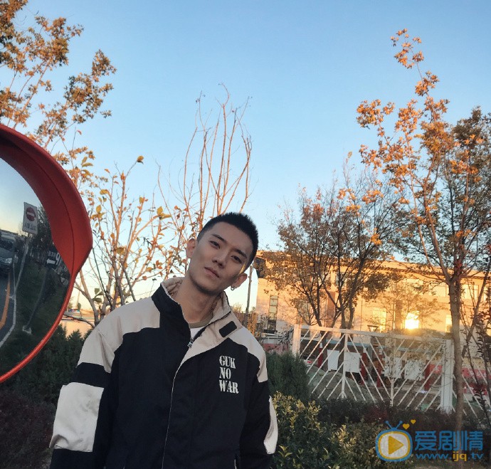 金世康生活照图片集 金世康高清写真_金世康高清剧照