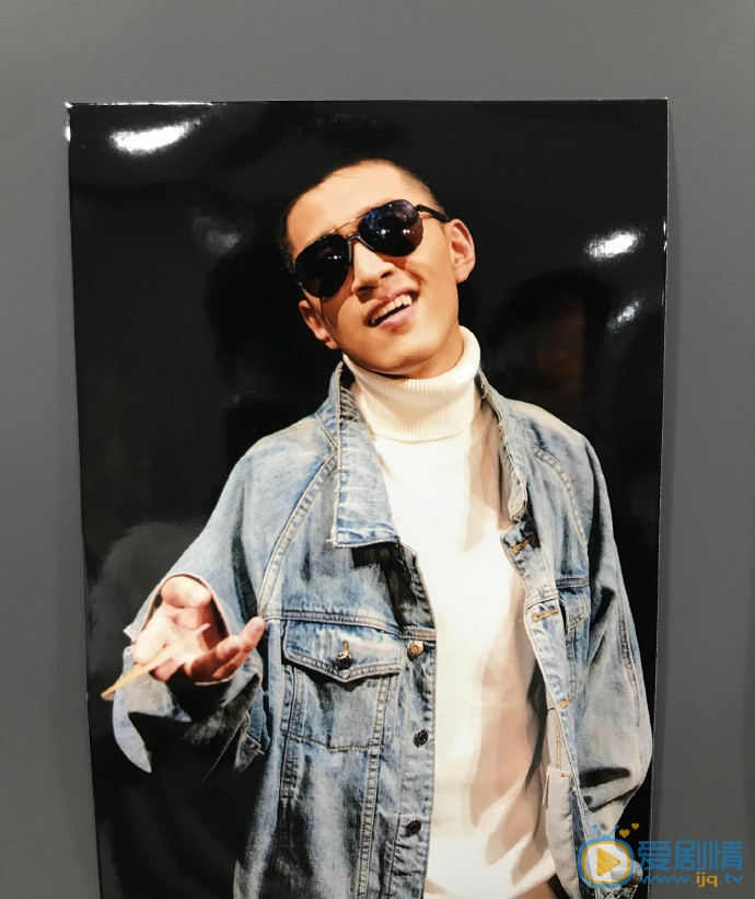 金世康生活照图片集 金世康高清写真_金世康高清剧照