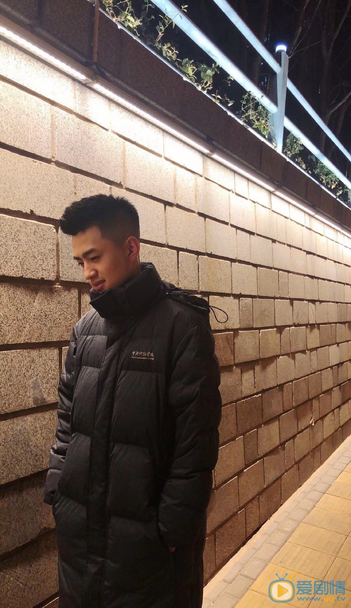 金世康生活照图片集 金世康高清写真_金世康高清剧照