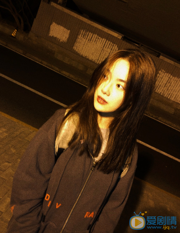 石纯子户外照 石纯子高清写真_石纯子高清剧照