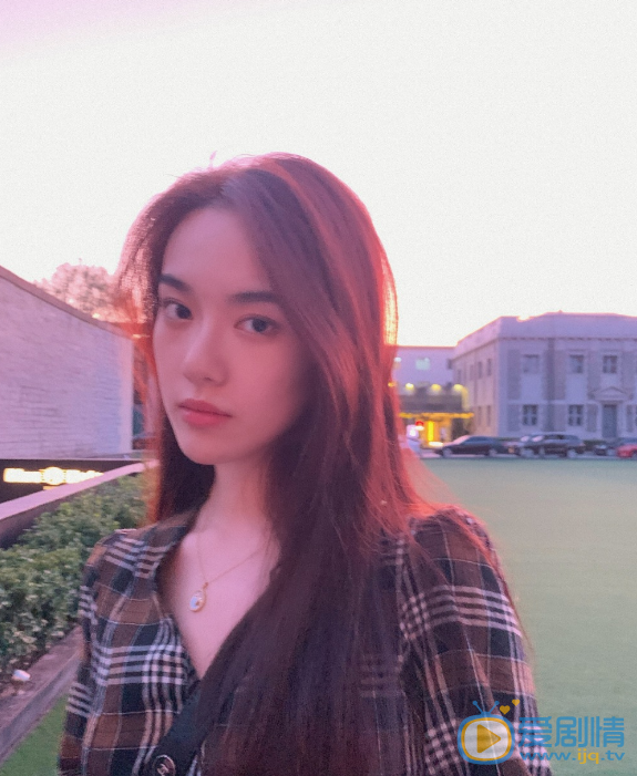 石纯子户外照 石纯子高清写真_石纯子高清剧照