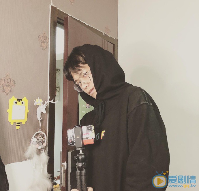 赵润南日常生活照图片 赵润南高清写真_赵润南高清剧照