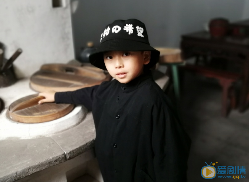 庄则熙游玩照 庄则熙高清写真_庄则熙高清剧照