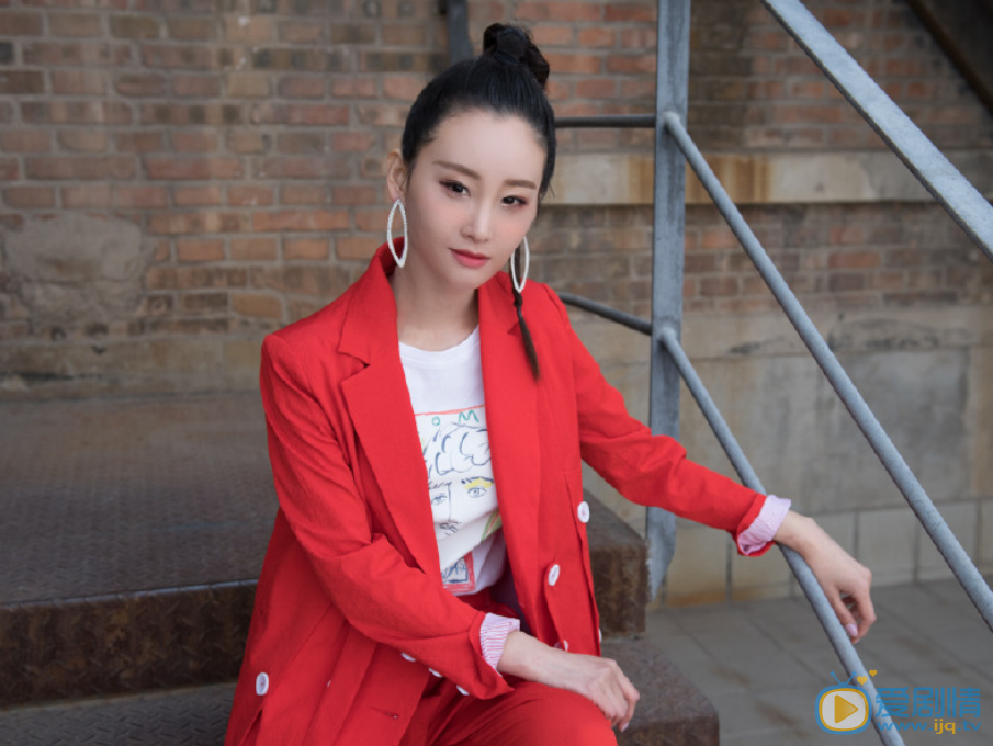 于潼个性写真 于潼高清写真_于潼高清剧照