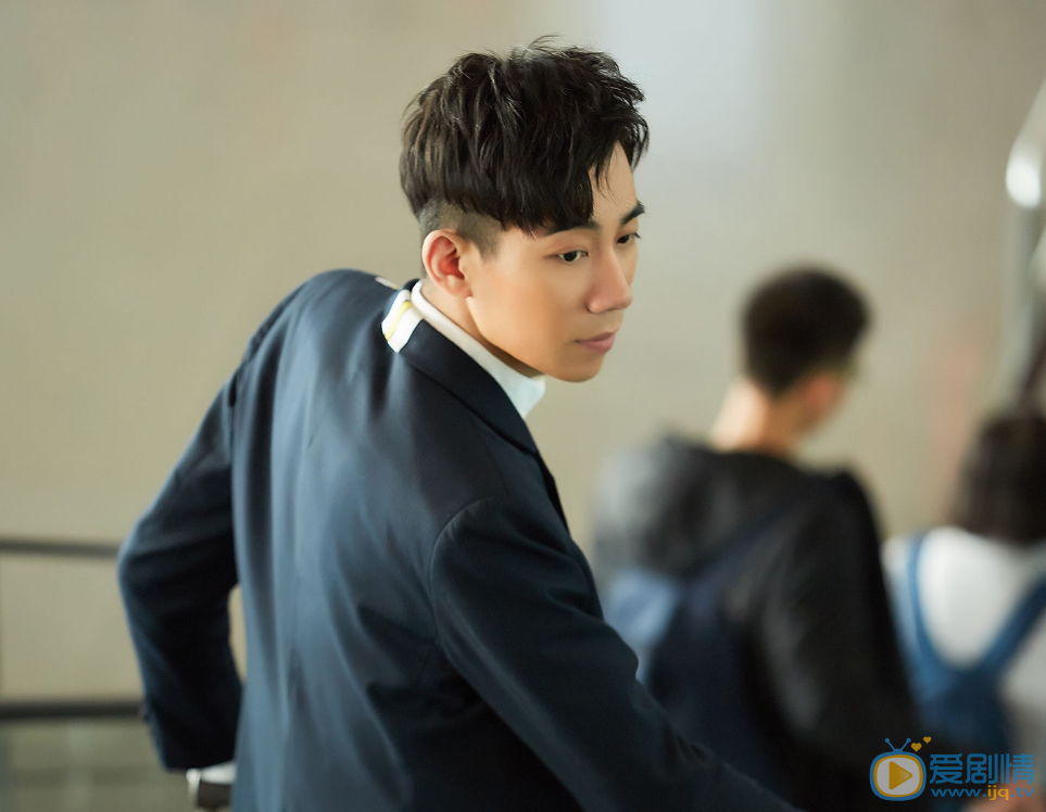 李镇泽剧照 李镇泽高清写真_李镇泽高清剧照