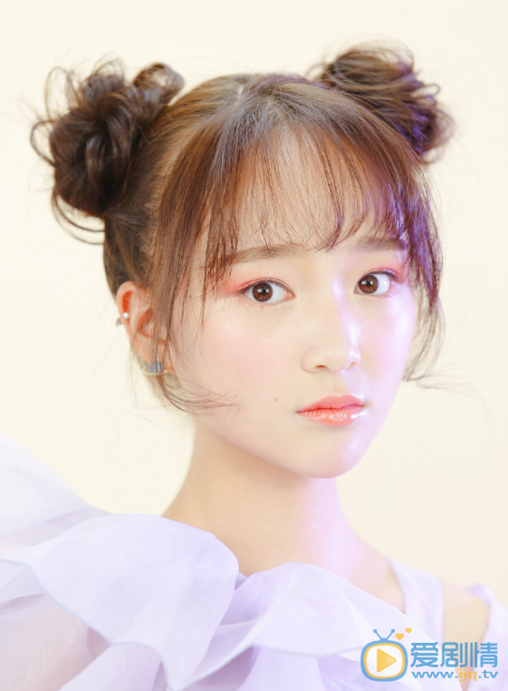 廖茉汐甜美写真