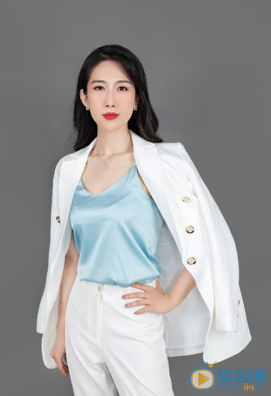 唐钰婷气质写真