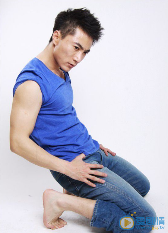 杨丰宇写真 杨丰宇高清写真_杨丰宇高清剧照