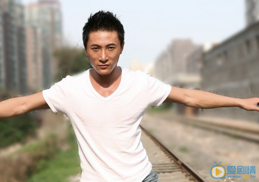 杨丰宇写真 杨丰宇高清写真_杨丰宇高清剧照