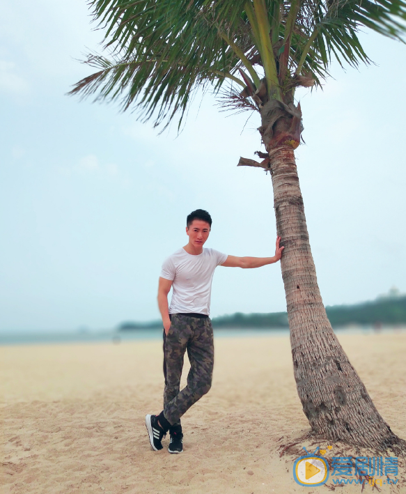 杨丰宇生活照 杨丰宇高清写真_杨丰宇高清剧照