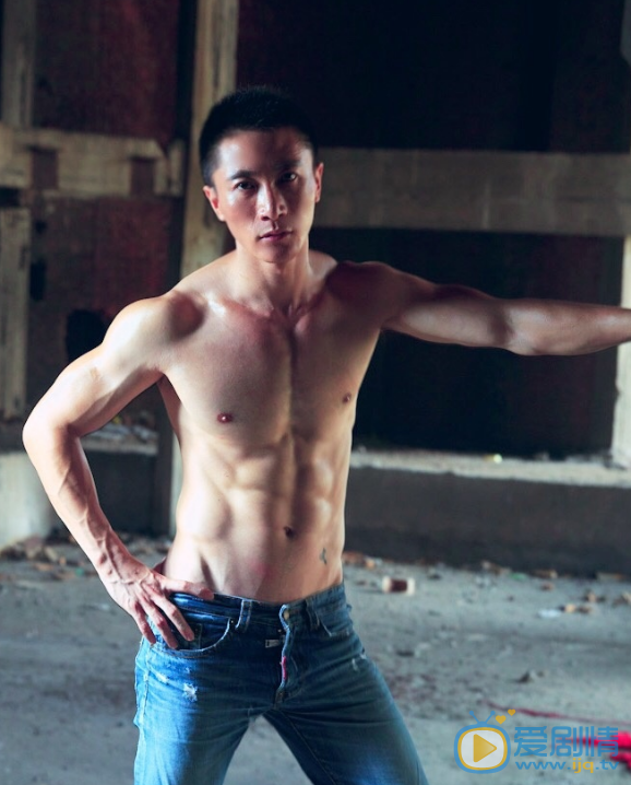 杨丰宇个人资料简介 杨丰宇演艺经历 杨丰宇帅气写真图片