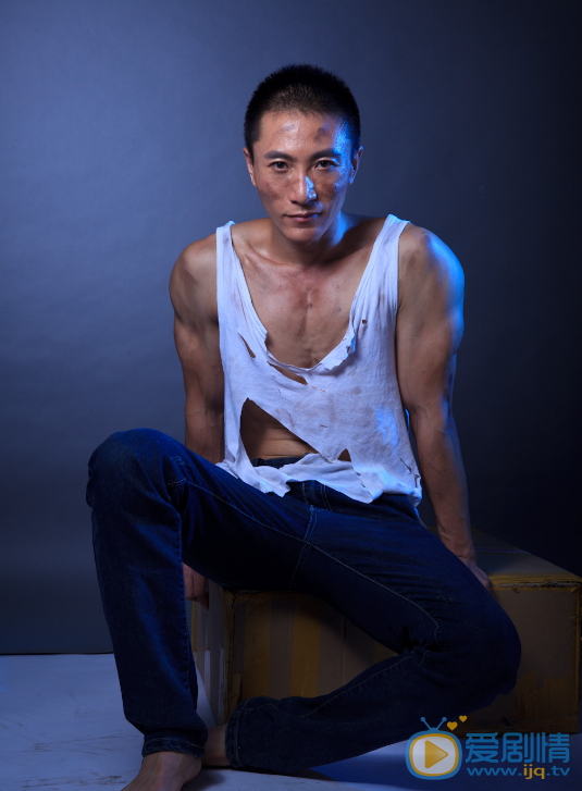 杨丰宇帅气写真 杨丰宇高清写真_杨丰宇高清剧照
