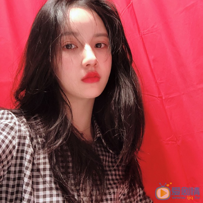 刘些宁日常生活照图片 刘些宁高清写真_刘些宁高清剧照
