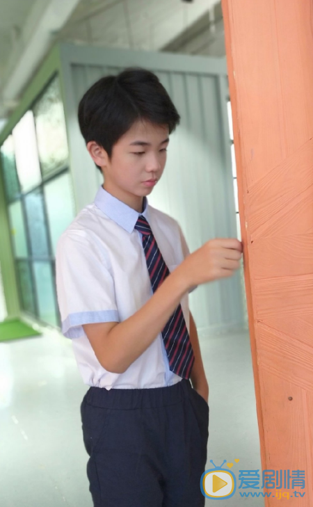 贺加帅气写真 贺加高清写真_贺加高清剧照